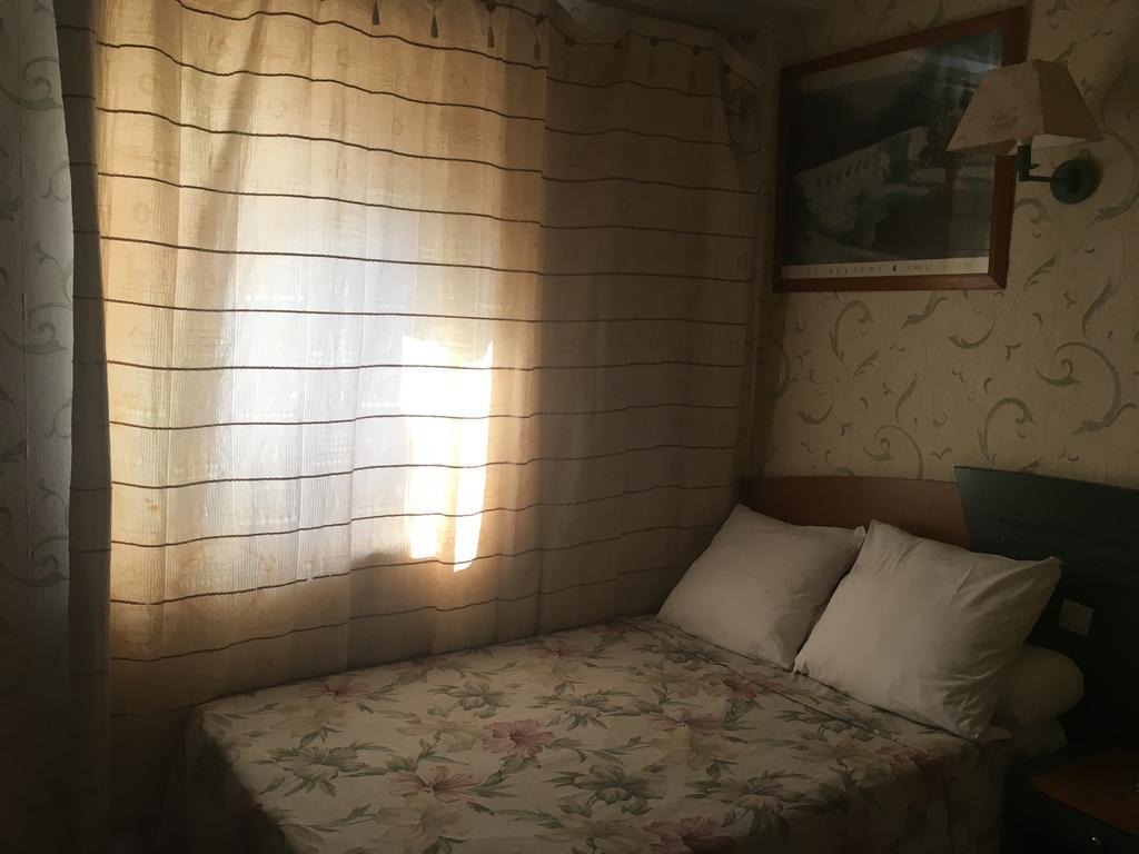Hotel Relax Марсилия Екстериор снимка