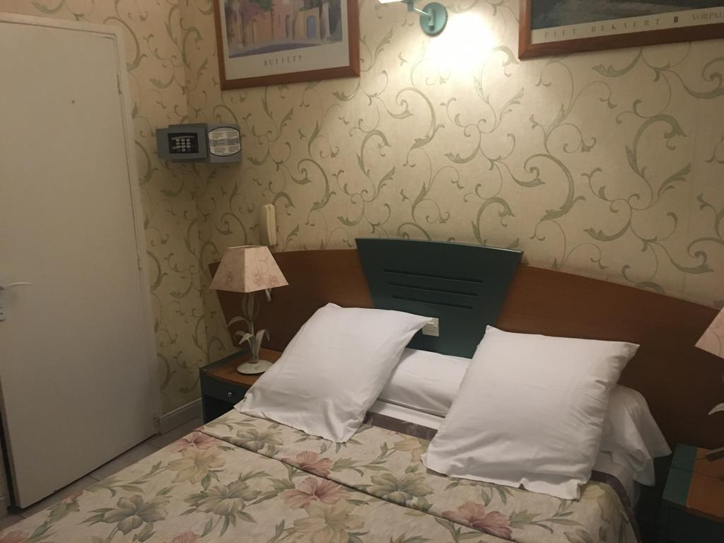 Hotel Relax Марсилия Екстериор снимка